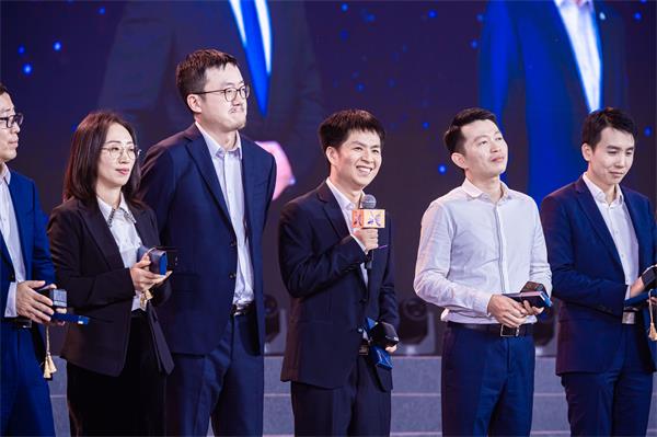 191613714753586063513.jpg 25.jpg